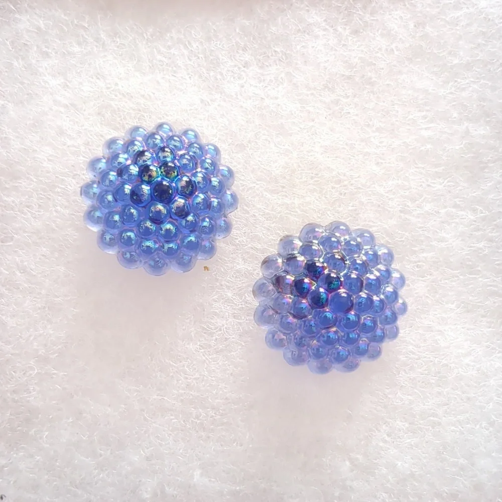 Vintage Iridescent Purpe Plastic Bubble Flower Post Earrings - Picture 2 of 4
